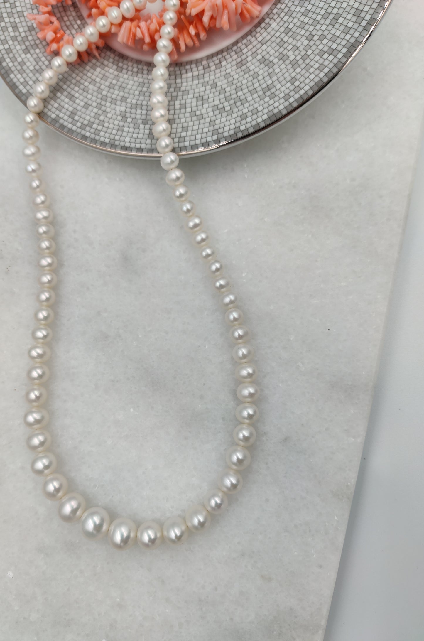 Gradual Natural Pearl Necklace 14K Solid Yellow Gold