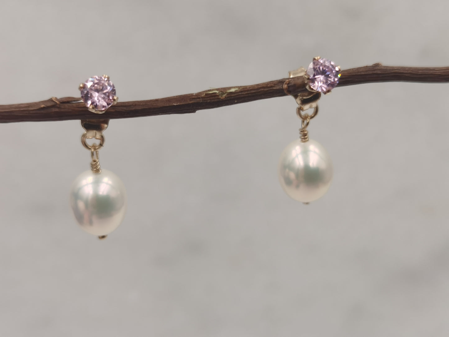 Angie Pearl drop Ear Studs