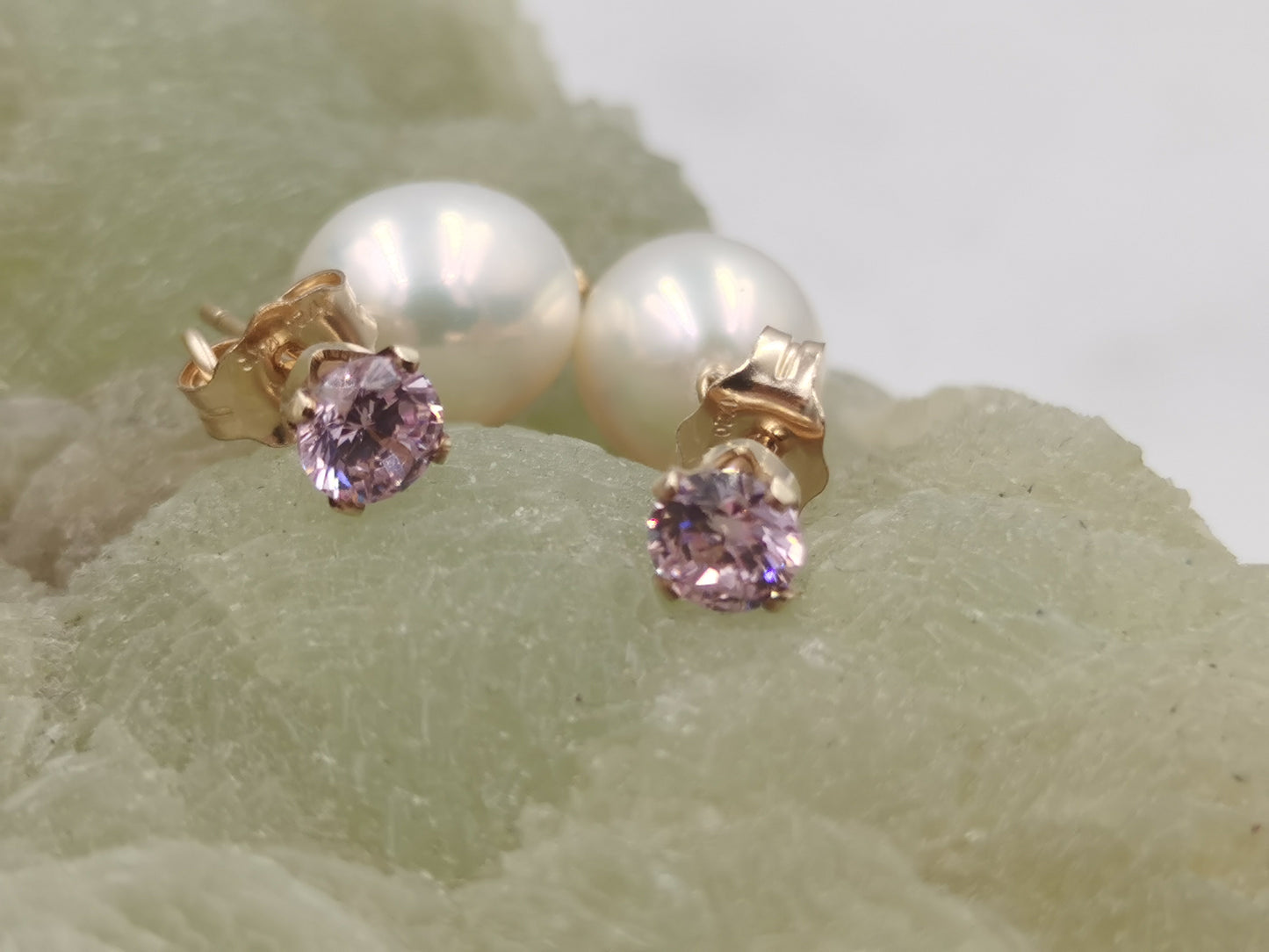 Angie Pearl drop Ear Studs