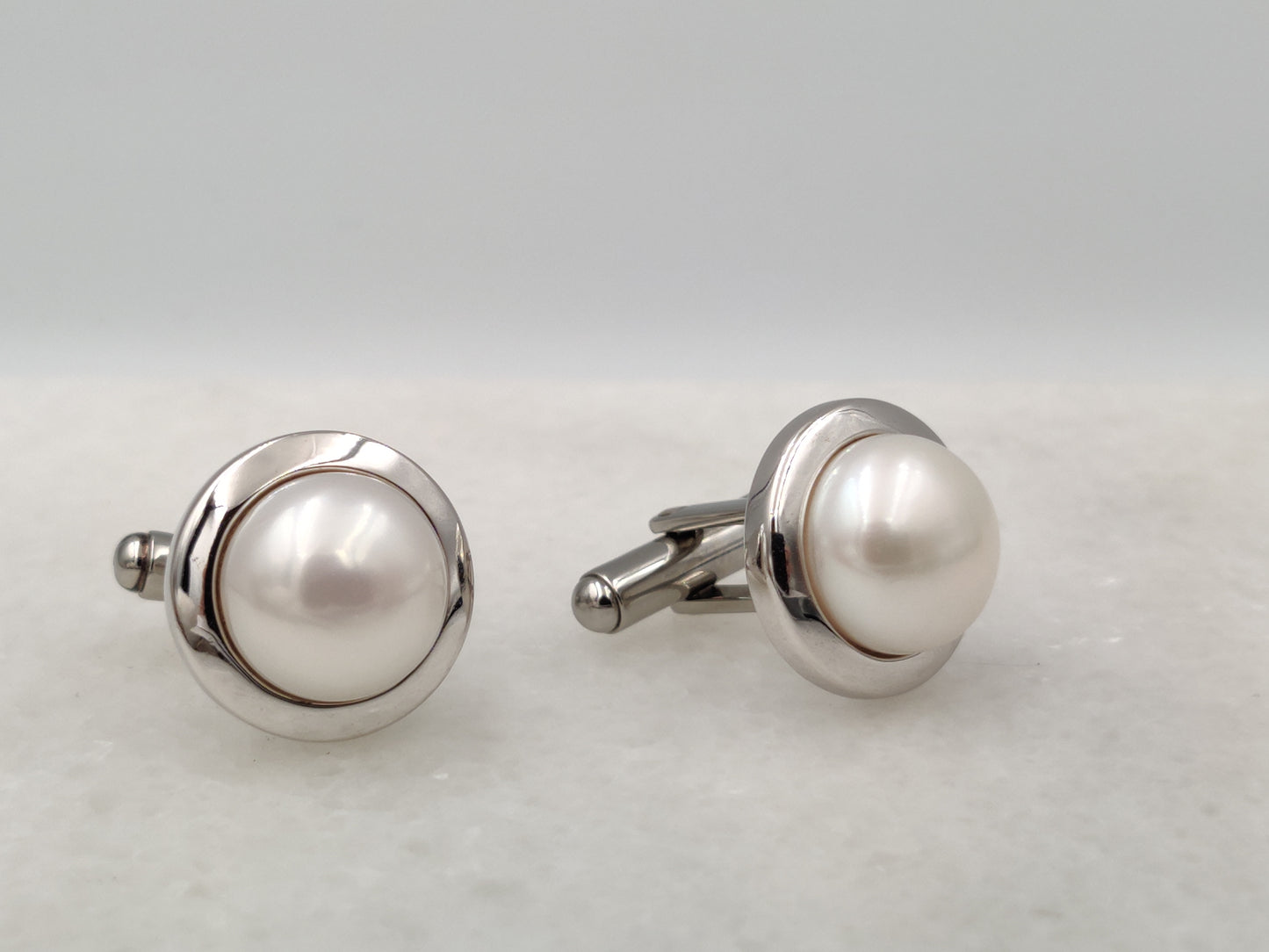Fresh Water Button Pearl Cuff Links