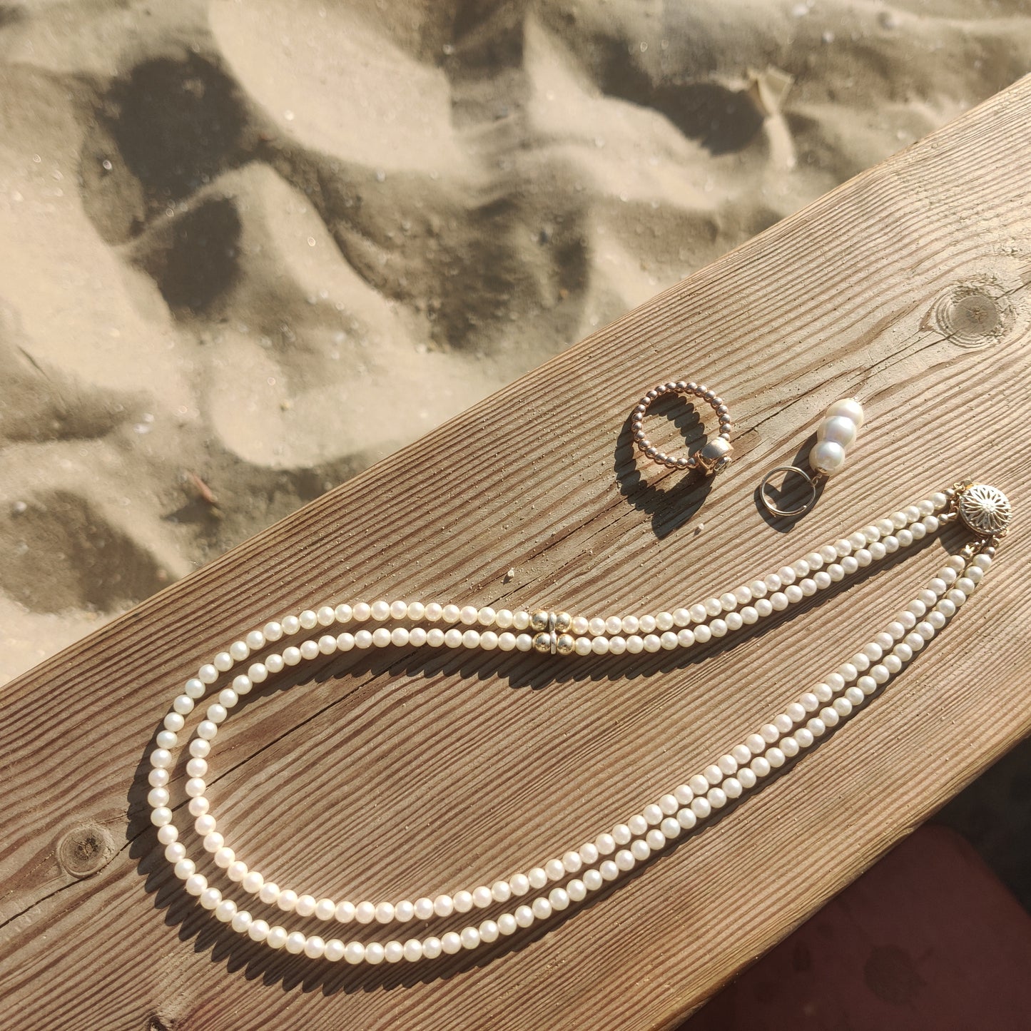 EBB Jewellery 'Main dans la Main' - Classic Double-strand Pearl Necklace