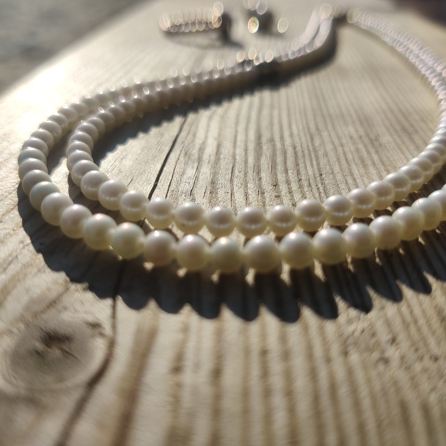 EBB Jewellery 'Main dans la Main' - Classic Double-strand Pearl Necklace
