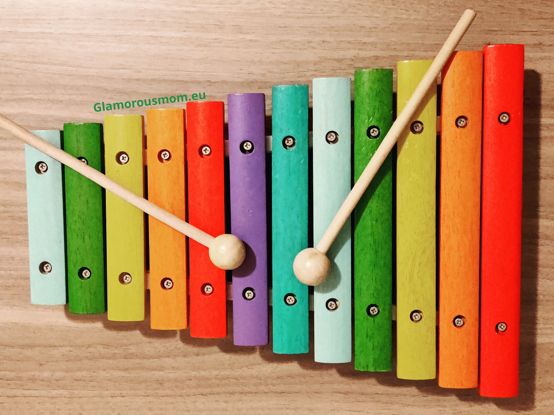 Harmonious Guide: An Early Introduction to the World of Music to Your Little Maestro