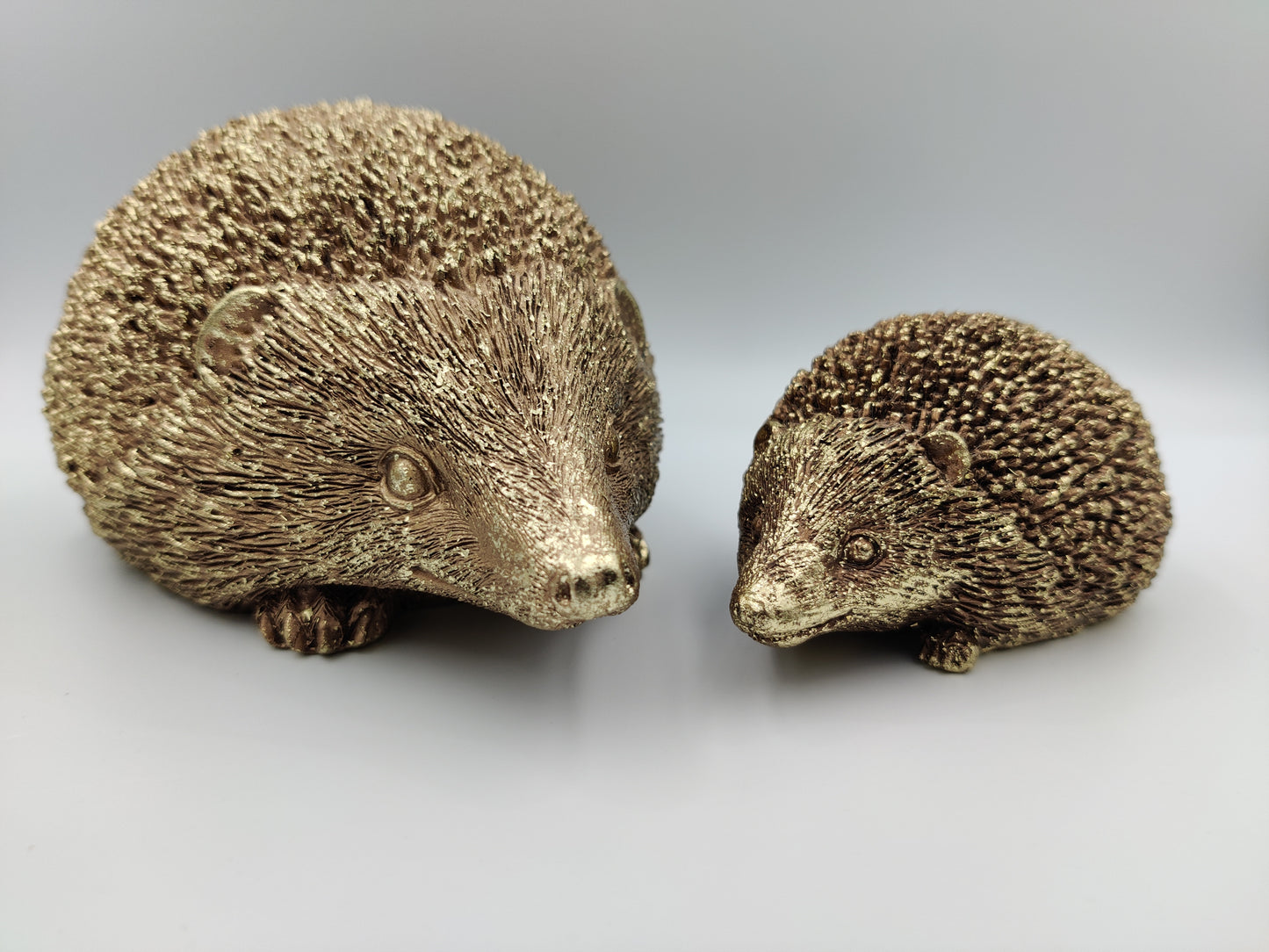 Hedgehog Home Nature Decoration Animal Figure Glittered Gold in 2 sizes