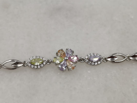 Kids Daisy Bracelet with Color Crystals